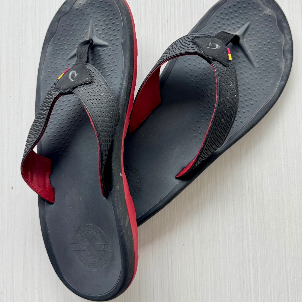 Men’s OluKai Beach Sandels
